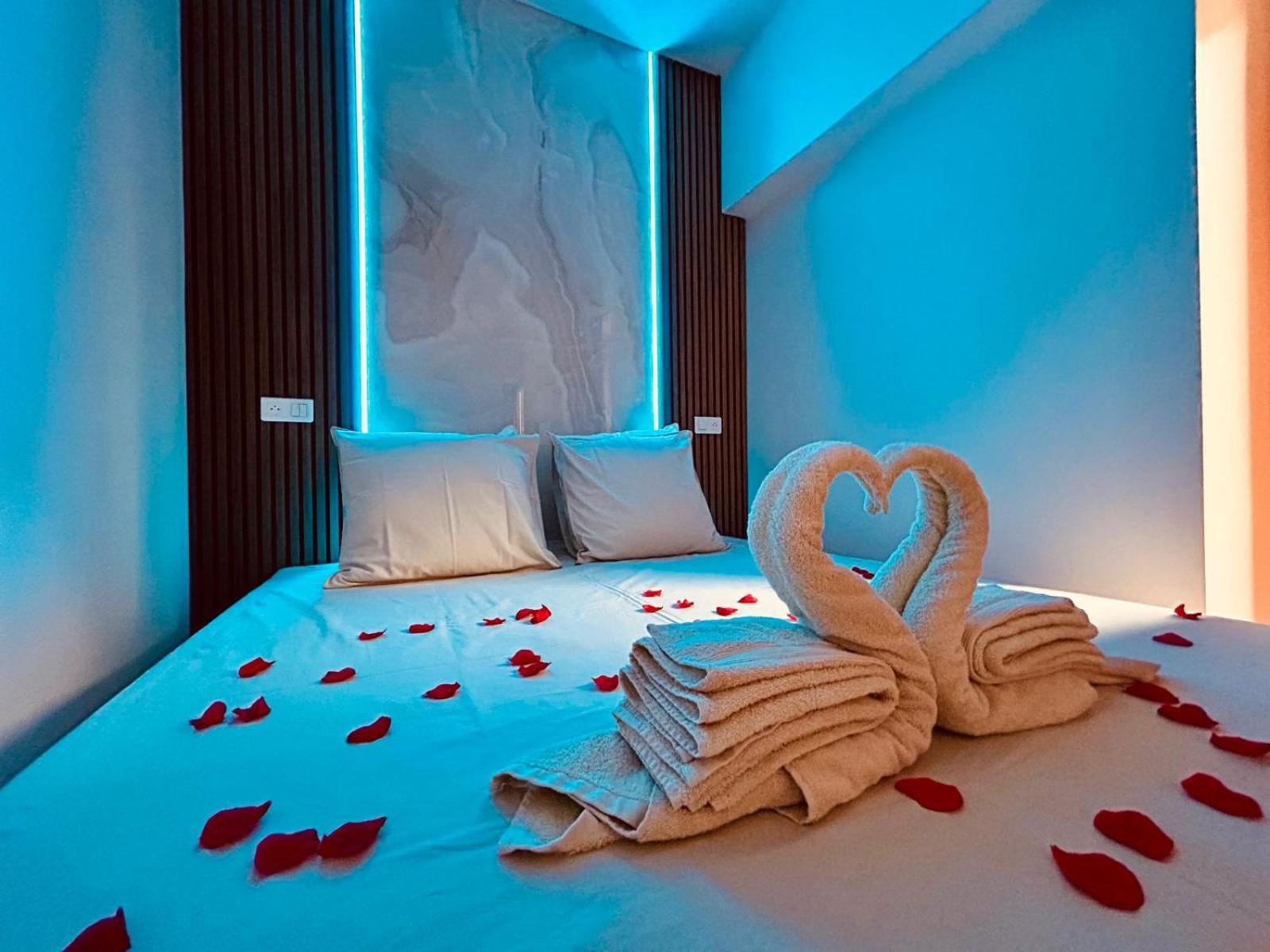 Intimate Escape - Seaside - Spa Bath - Wifi - Ac Nizza Esterno foto