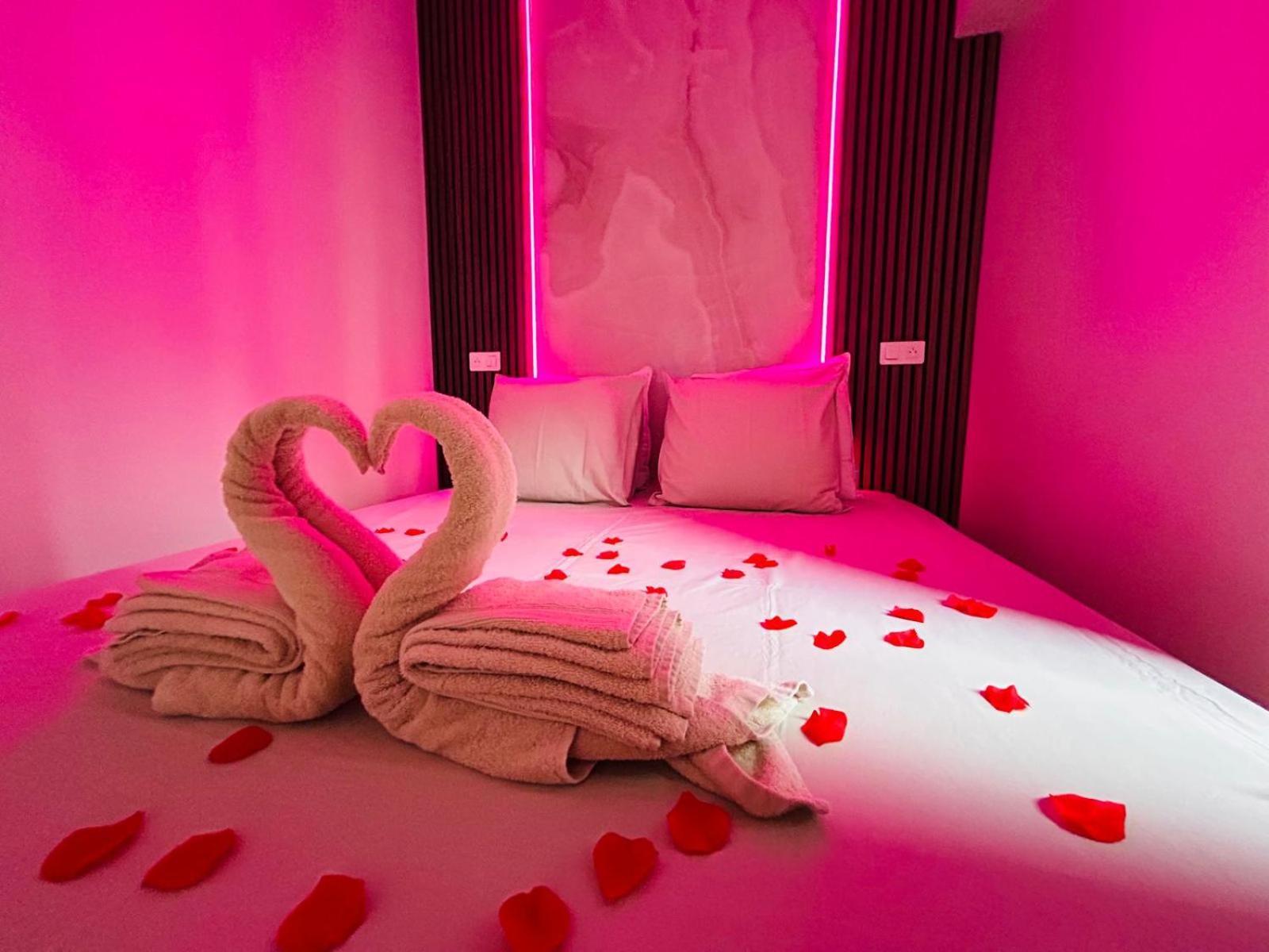 Intimate Escape - Seaside - Spa Bath - Wifi - Ac Nizza Esterno foto