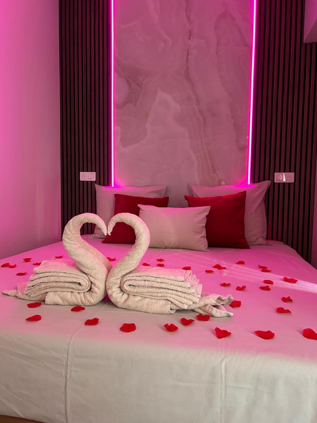Intimate Escape - Seaside - Spa Bath - Wifi - Ac Nizza Esterno foto